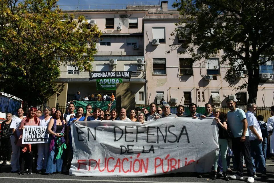 833351-universidadna_0