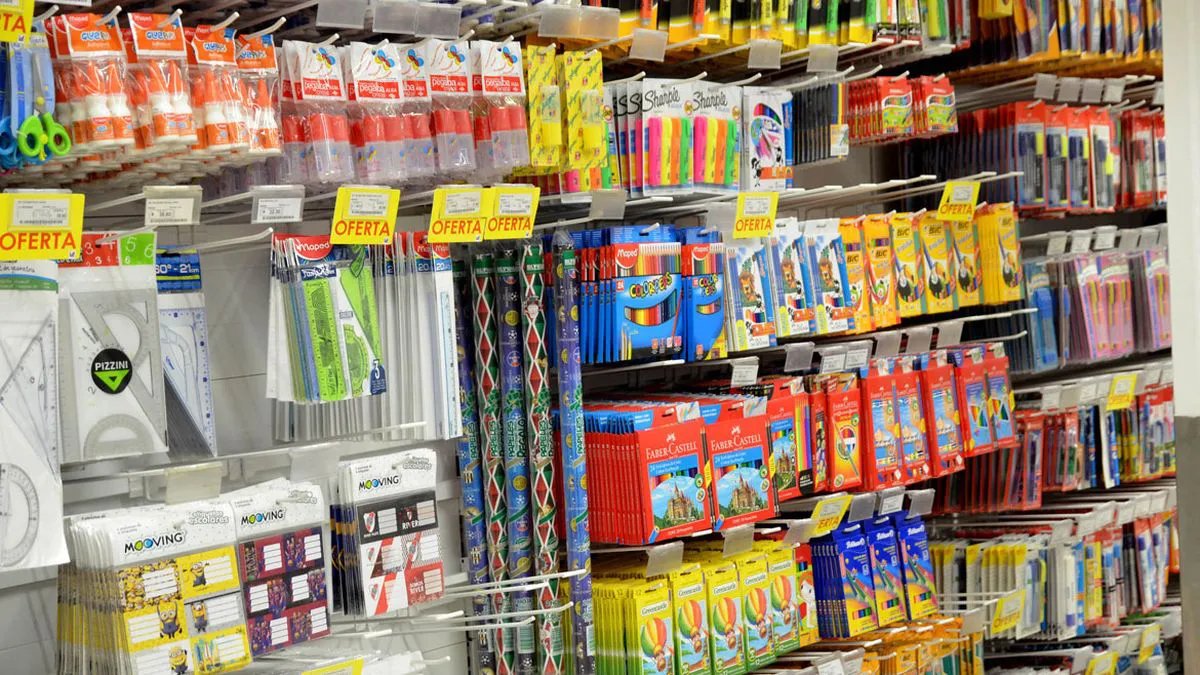 ya-comenzo-la-temporada-venta-utiles-escolares-la-ciudad-productos-todos-los-bolsillos