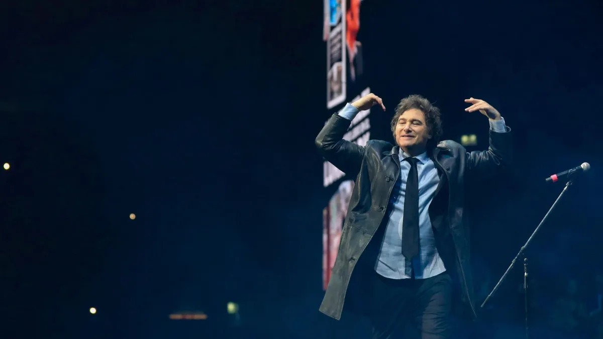 en-vivo-javier-milei-presenta-su-libro-el-luna-park-un-show-el-problema-es-el-maldito-estado