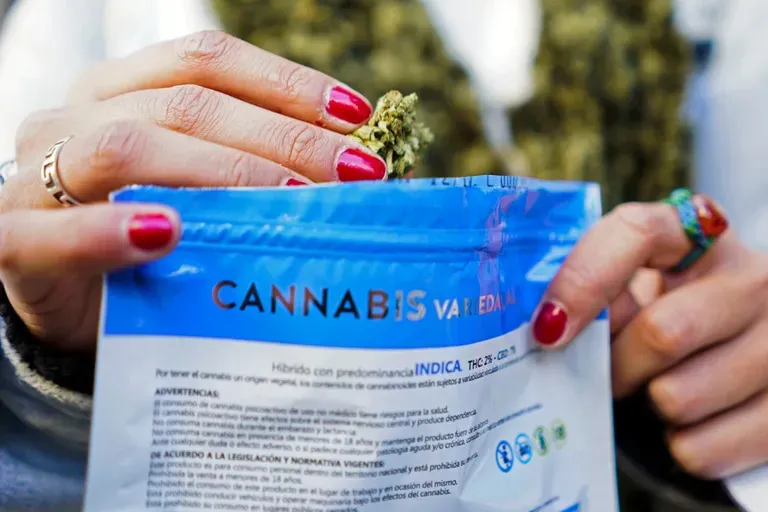 M6OJSSGFYRDHBFMRVYB5SOZA6Y