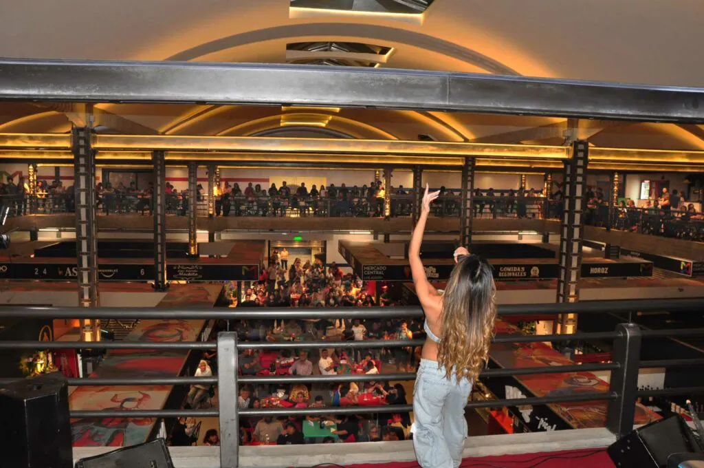 musica-en-el-mercado3-1024x680